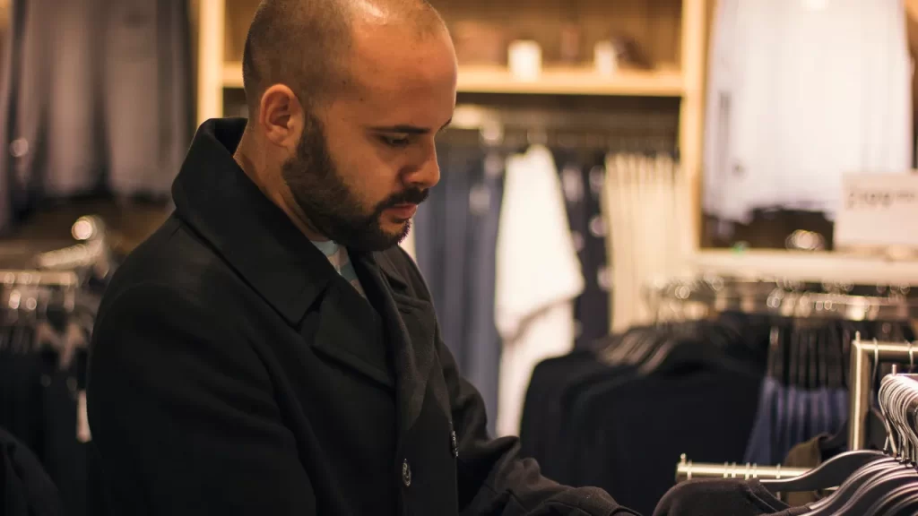 visagismo para homens calvos com barba