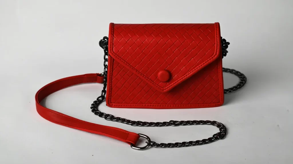  acessórios visagistas para rosto redondo 